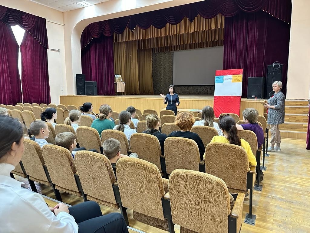Информационный час "10 причин сказать наркотикам "Нет!"
